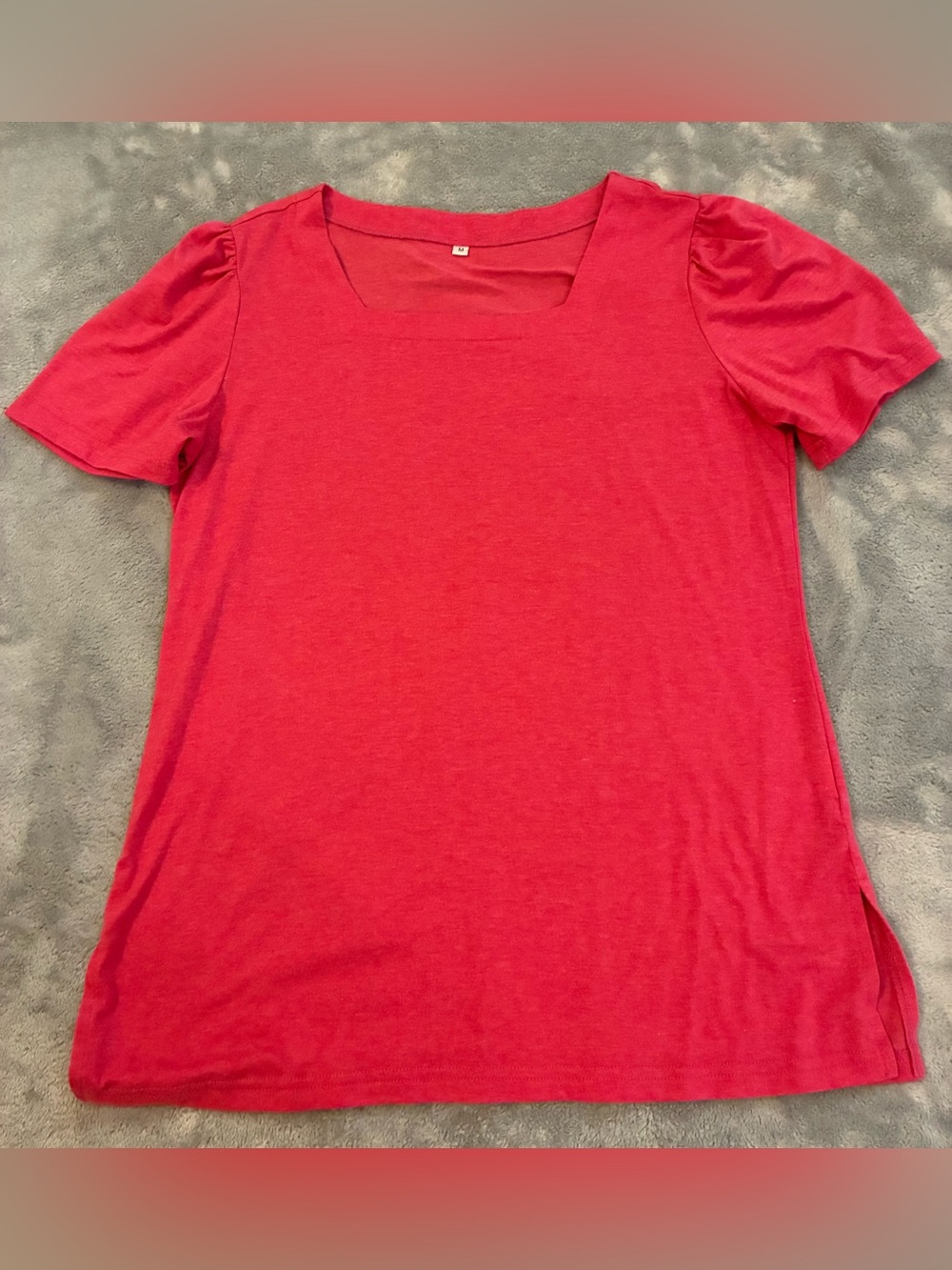 Women’s Size Medium Pink T-Shirt with a Pleated Hem on Shoulder Sleeve